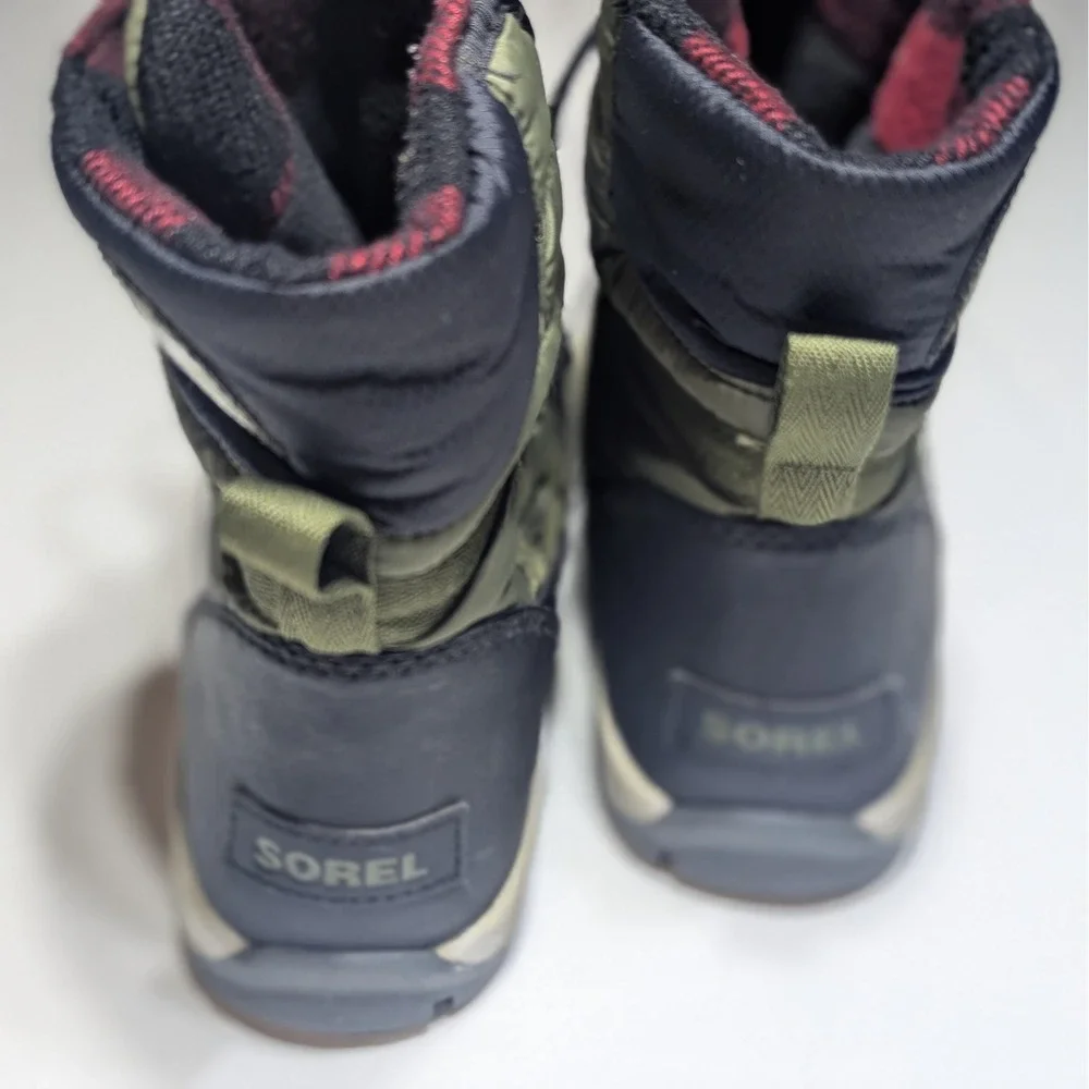 Sorel Whitney Short Lace 6.5 Olive Green Waterproof Boots Buffalo Plaid Gorpcore